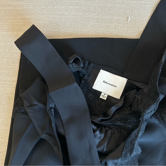 NWT Reformation Provence Lace Silk Midi Dress - Black Noir Classic - Picture 5 of 11